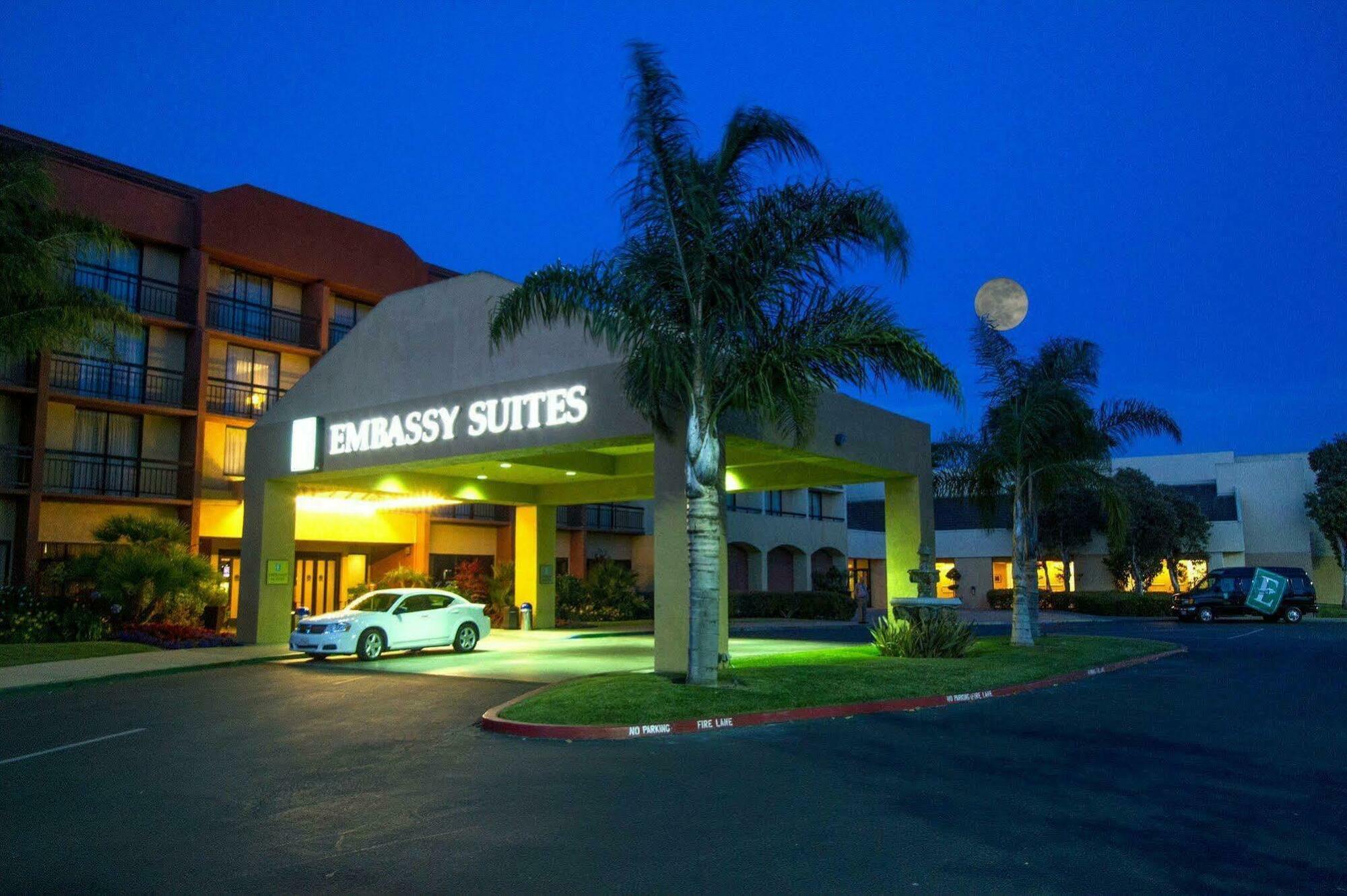 Embassy Suites Сан-Луїс-Обіспо Екстер'єр фото